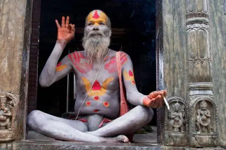 How To Tell The Story Of A Single Subject &Raquo; Sadhu In Pashupati Nath With Cigarette In Hand Kathmandu Nepal Copyright 2013 Ralph Velasco Scaled 1024X680 1