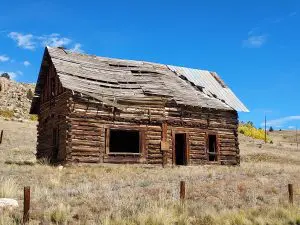 Linda Ballou Experiences The Beauty Of “Falldorado” In The Front Range With Isabella Bird &Raquo; Cabin In Tarryall Valley 300X225 1
