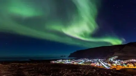 Don’t Break The Bank: Check Out These 19 Cheapest Countries To Fly Into Europe! &Raquo; Northern Lights Over Iceland 1024X576 1