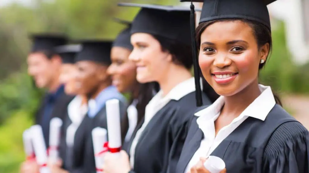 12 Jobs Millennials Are Refusing To Take – Find Out Why! 33 Students