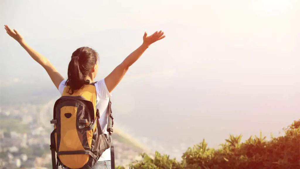 10 Smart Tricks For Catching Z’s In Economy Class &Raquo; Travel Lessons.001 1024X576 1