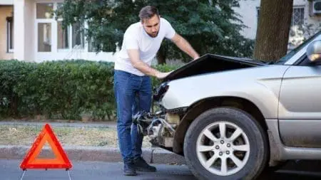 10 Things That Scream Out ”I Make Poor Financial Decisions!” &Raquo; Wrecked Car