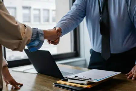Calming Angry Customers Down As A Sales Executive-5 Effective And Proven Steps &Raquo; Pexels Sora Shimazaki 5673488 Scaled 1