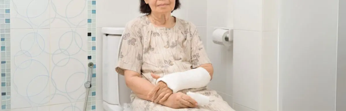 How To Make Life Easier With A Broken Arm: 9 Important Products &Raquo; Tips For Personal Hygiene Scaled