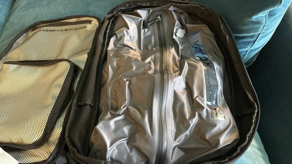 Review: Black Voyage 60L Travel Backpack &Raquo; Voyage After Compressed