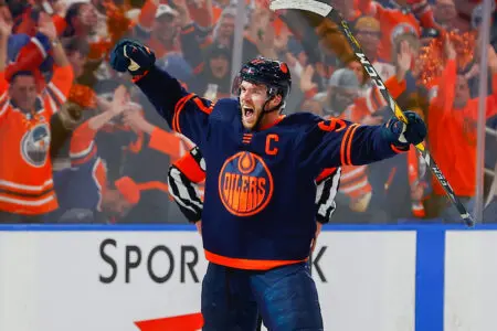 Choosing We Over Me: Connor Mcdavid’s Leadership Lesson &Raquo; Image 1 1