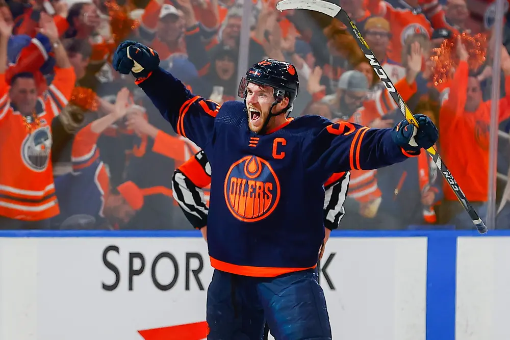 Choosing We Over Me: Connor Mcdavid’s Leadership Lesson 1 Choosing We Over Me: Connor Mcdavid’s Leadership Lesson &Raquo; Image 1 2