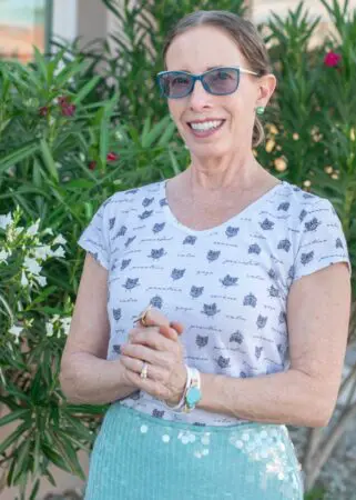 Easy Ideas-What Top To Wear With A Sequin Skirt &Raquo; Jodie1 3Qtr Sequin Skirt Jtouchofstyle