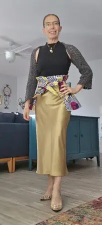 Daily Looks: Week Ending 12.5.25 &Raquo; Sun 4