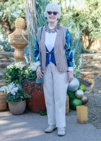 How To Style A Winter Vest: Thrifty 6 Inspiration For Cold-Weather Chic &Raquo; Charlotte Thrift6 Winter Vest Jtouchofstyle
