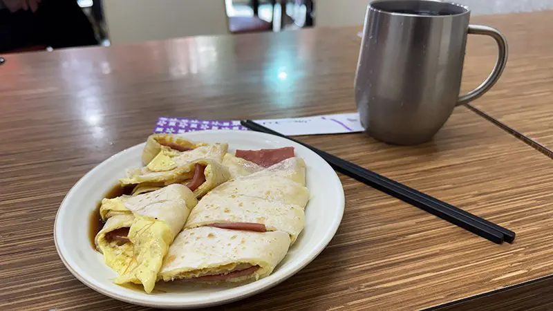 Day 2 In Taipei, Taiwan: Exploring Ximending And Getting Oriented &Raquo; Egg Cake