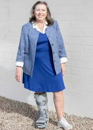 Real Life Lessons For Looking Stylish With A Walking Boot &Raquo; Lesley2 Walking Boot Jtouchofstyle