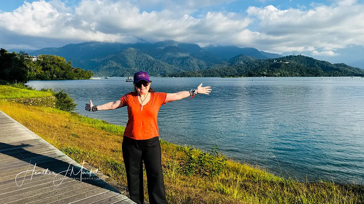 From City To Serenity: A Beautiful Day Trip From Taipei To Sun Moon Lake &Raquo; Me At Sun Moon Lake
