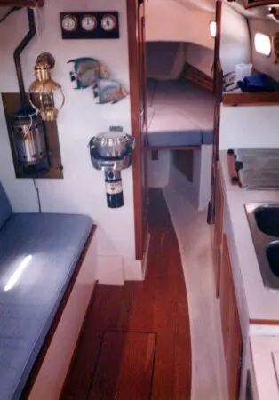 Adventures In Small-Space Living: When Your Home Moves Around &Raquo; Fastfoto 0034 A