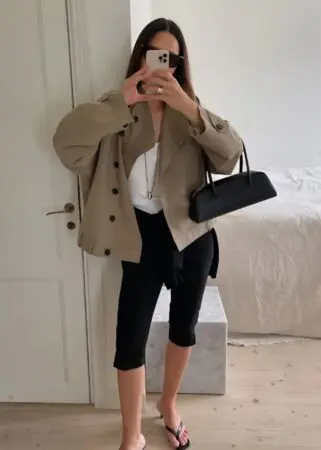 Black Capri Leggings For Real Life: Coverage, Style, And Confidence &Raquo; Inspiration