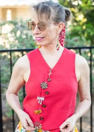 How I’m Wearing Brooches-How I Select And Choose Each One &Raquo; Jodie2 How To Brooches Jtouchofstyle