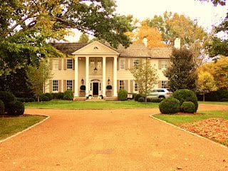 Southern Mansion Belle Meade Neighborhood