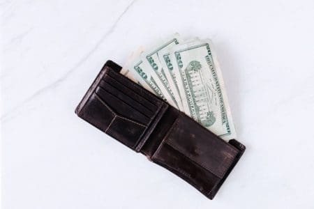 Things You Should Never Carry In Your Wallet &Raquo; Picture1 1