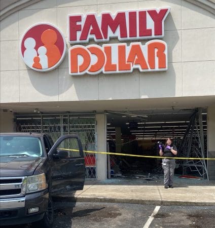 A Girlfriend Stabbed Her Boyfriend Claiming It To Be Self-Defense &Raquo; Family Dollar 2 E1683651133545