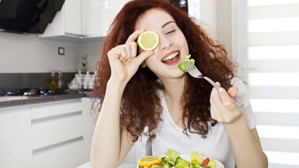 10 Things That Frugal Individuals Swear Made Life Better &Raquo; Woman Eating Healthy Food Pexels Msn 1024X576 1