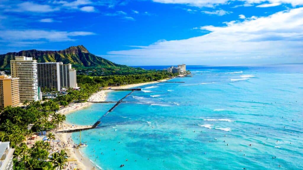 Waikiki Beach And Diamond Head, Honolulu, Oahu Island, Hawaii