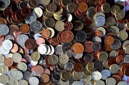 Creating Multiple Revenue Streams: How Top Sales Leaders Diversify Their Income &Raquo; Public Domain Coins Background 22069 640