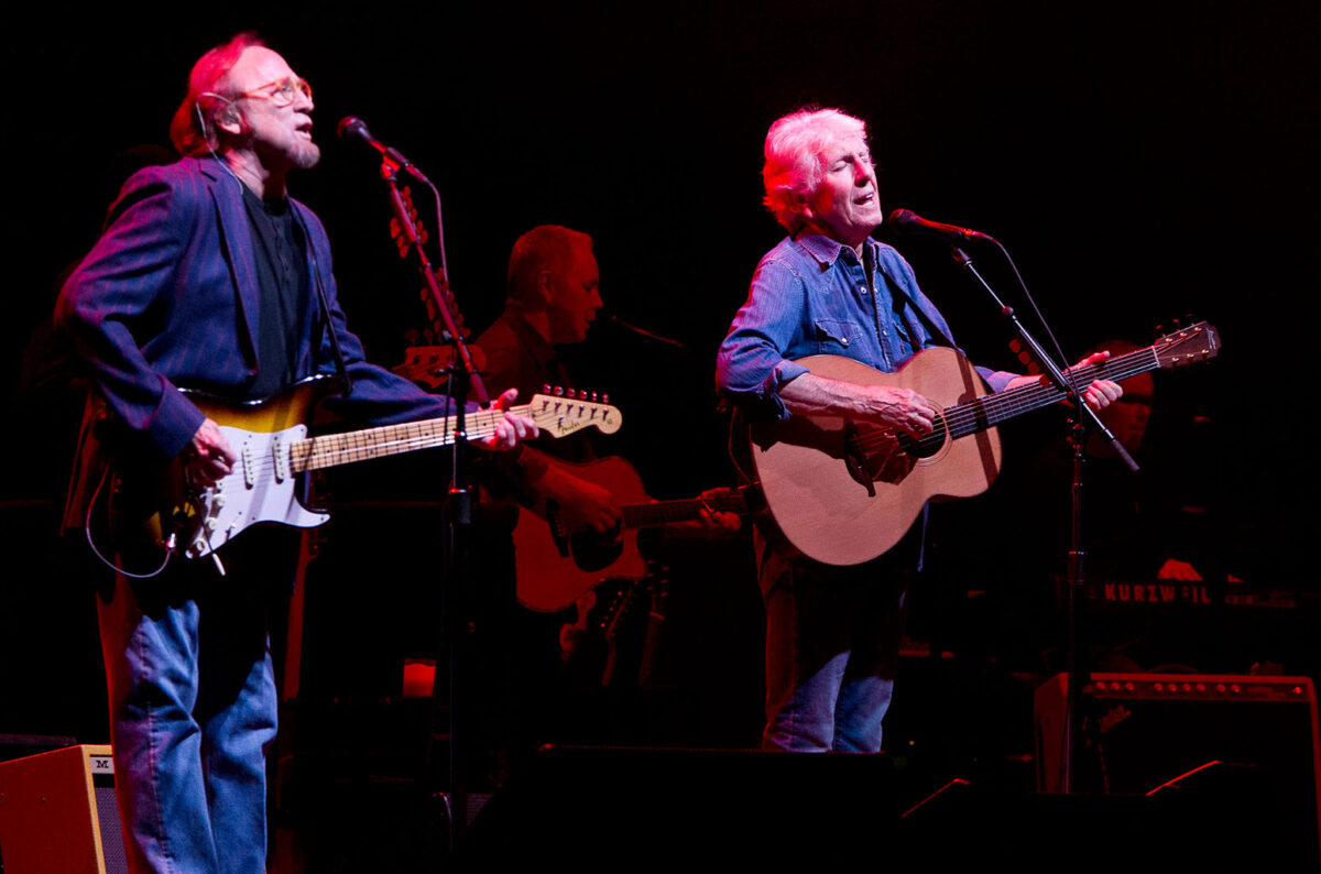 Stephen Stills, Graham Nash Join Dawes At Fireaid La Concert