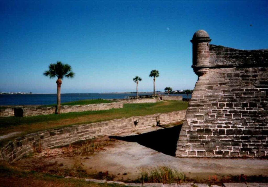 Taking A Step Back In Time: Visiting Two Historic Forts &Raquo; Fastfoto 0015 B