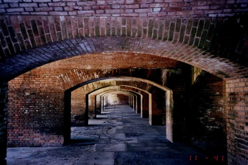 Taking A Step Back In Time: Visiting Two Historic Forts &Raquo; Fastfoto 0018 B