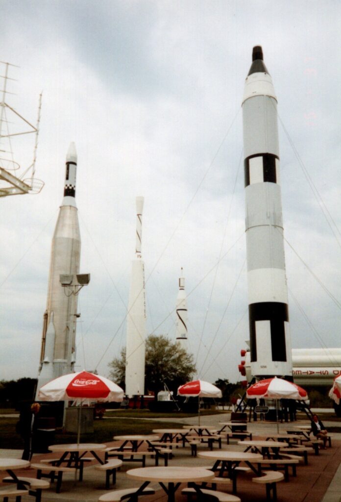 Diving Deep Into Space At The Kennedy Space Center &Raquo; Fastfoto 0020 B
