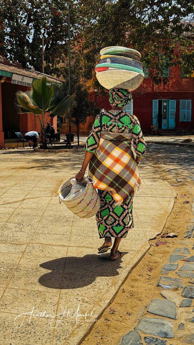 Artisan Using 7 Colors Of Sand From Senegal