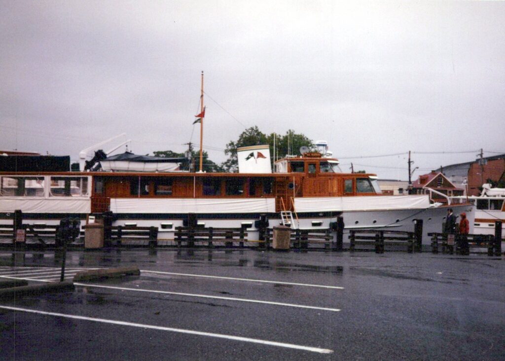 The Trumpy Classic Yacht Rendezvous: Stunning Wooden Motor Yachts Visit Annapolis &Raquo; Trumpys 0001 A